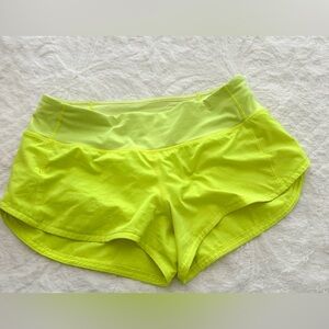 Lululemon 2.5 Speed up neon yellow shorts
